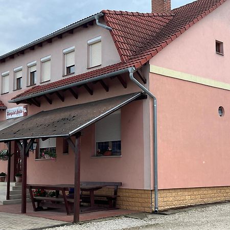 Hangulat Szallo Zalaszentbalazs Zewnętrze zdjęcie