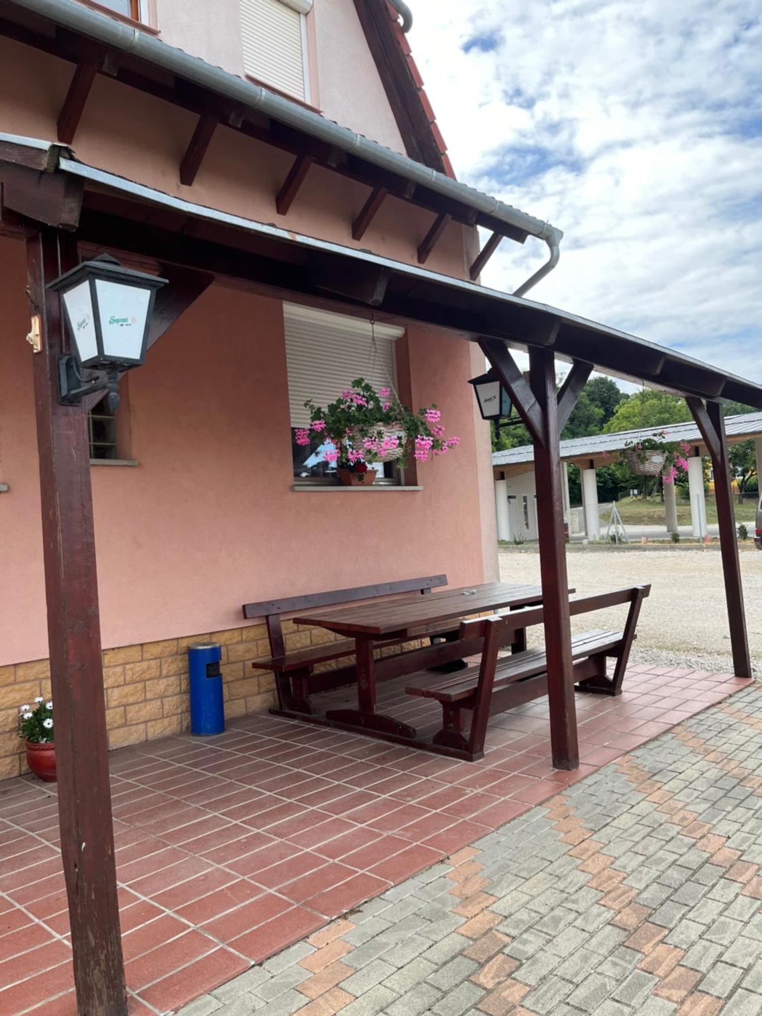Hangulat Szallo Zalaszentbalazs Zewnętrze zdjęcie